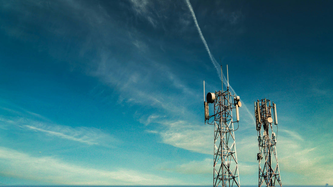 Why Cellular Networks Fail in a Crisis